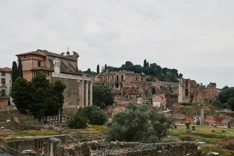Colosseum 4K Wallpaper · travel · 3840×2560