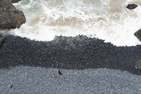 Black Sand Beach 4K Wallpaper · travel · 3840×2560