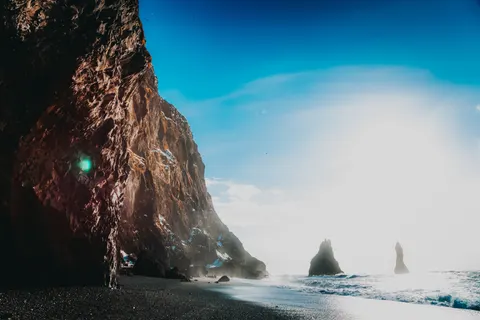Black Sand Beach 4K Wallpaper · travel · 3840×2560