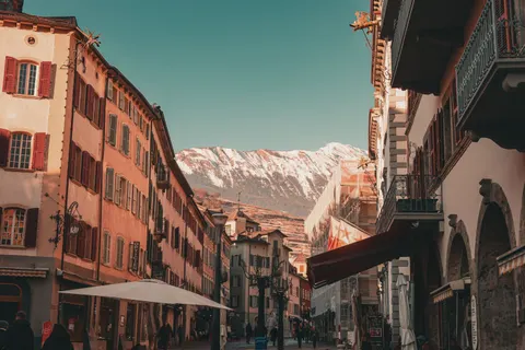 Tapeta Alpejska wioska 4K · travel · 3840×2560