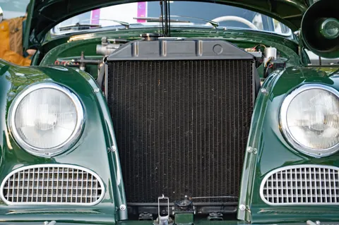 Classic Car 4K Wallpaper · cars · 3840×2550