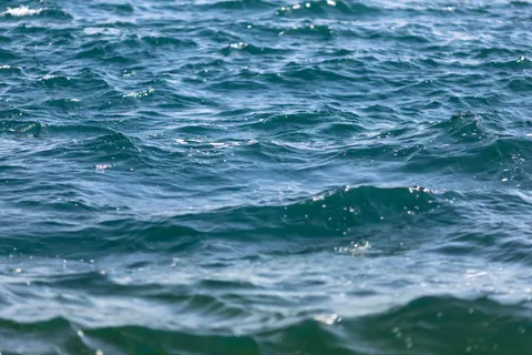 Deep Blue 4K Wallpaper · underwater · 3840×2560