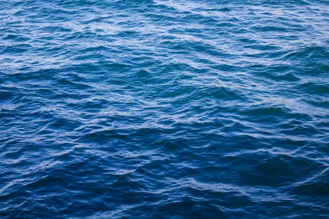 Deep Blue 4K Wallpaper · underwater · 3840×2560