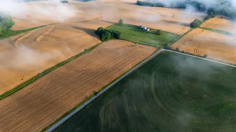خلفية حقل ريفي بدقة 4K · nature · 3840×2160