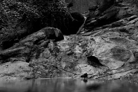 Forest Waterfall 4K Wallpaper · waterfall · 3840×2560