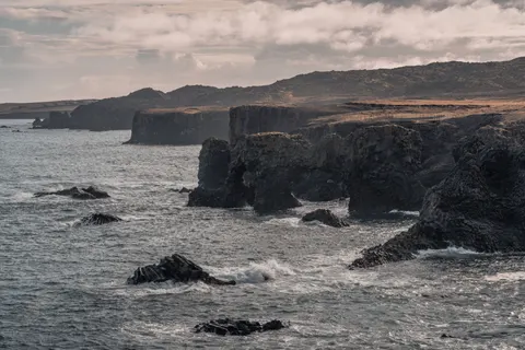 Iceland Falls 4K Wallpaper · waterfall · 3840×2560