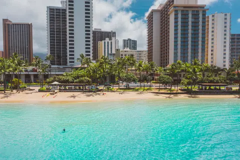 Tropical Paradise 4K Wallpaper · tropical · 3840×2558