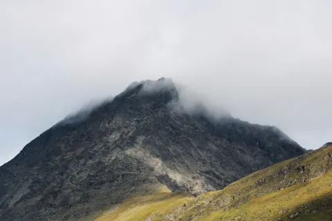 Dark Mountains 4K Wallpaper · dark · 3840×2560