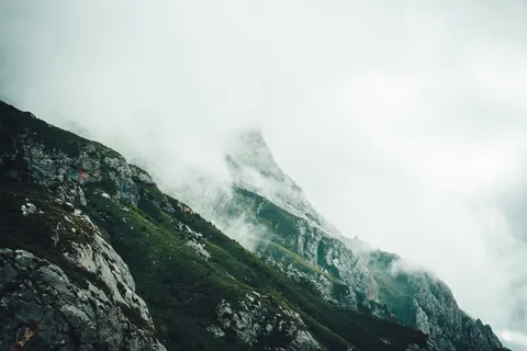 Dark Mountains 4K Wallpaper · dark · 3840×2561