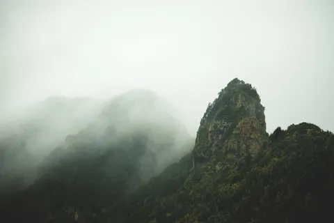 Dark Mountains 4K Wallpaper · dark · 3840×2560