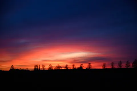 Sunset Silhouette 4K Wallpaper · sunset · 3840×2555