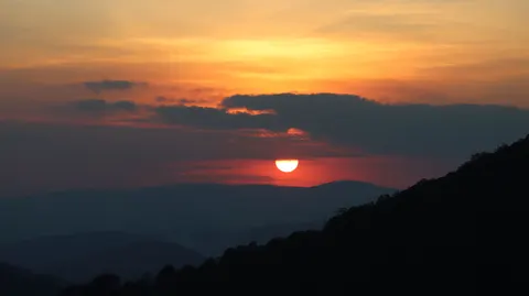 Sunset Mountains 4K Wallpaper · sunset · 3840×2154