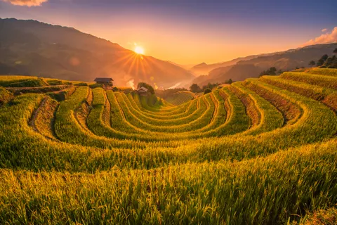 Countryside Field 4K Wallpaper · nature · 3840×2560