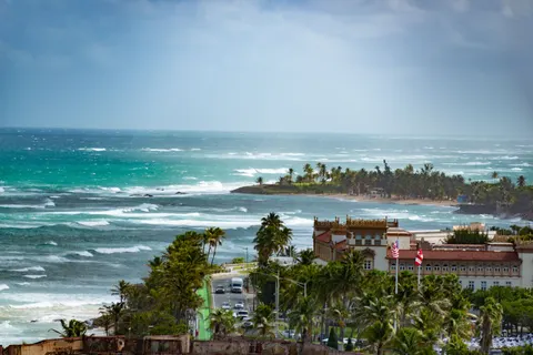 Wallpaper Garis pantai dari udara 4K · aerial · 3840×2563