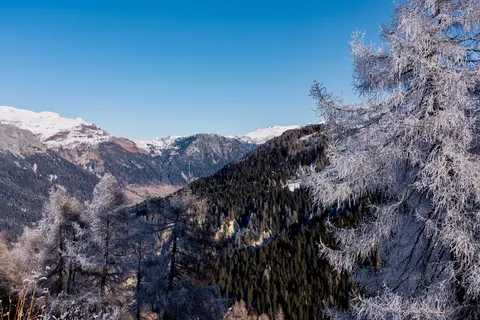 Winter Mountains 4K Wallpaper · winter · 3840×2561