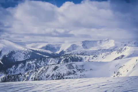 Fond d'écran Montagnes d'hiver 4K · winter · 3840×2560