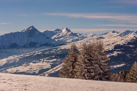 Winter Mountains 4K Wallpaper · winter · 3840×2561