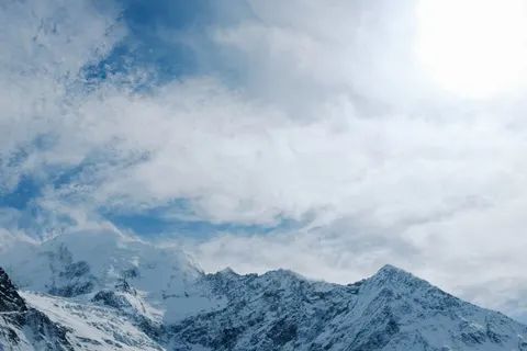 Winter Mountains 4K Wallpaper · winter · 3840×2560