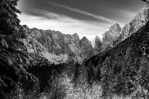 Winter Mountains 4K Wallpaper · winter · 3840×2560