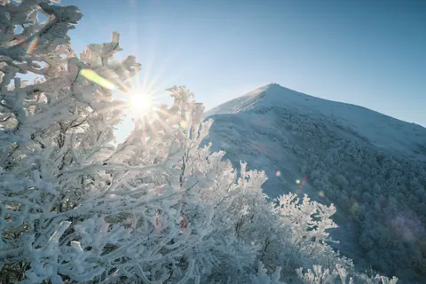 Winter Mountains 4K Wallpaper · winter · 3840×2560