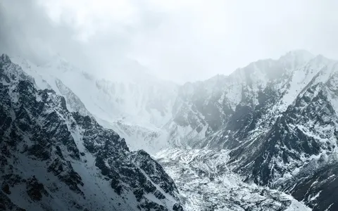 Winter Mountains 4K Wallpaper · winter · 3840×2400
