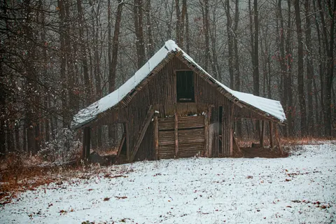 Winter Cabin 4K Wallpaper · winter · 3840×2560