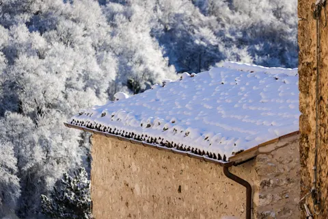 Winter Cabin 4K Wallpaper · winter · 3840×2561