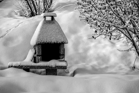 والپیپر کلبه زمستانی با کیفیت 4K · winter · 3840×2558