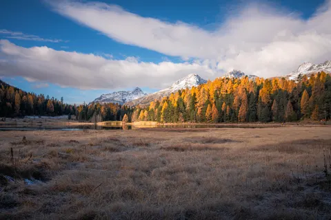 Autumn Mountains 4K Wallpaper · autumn · 3840×2560