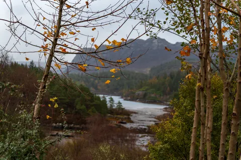 Autumn Mountains 4K Wallpaper · autumn · 3840×2560