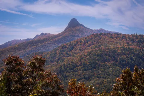Autumn Mountains 4K Wallpaper · autumn · 3840×2560