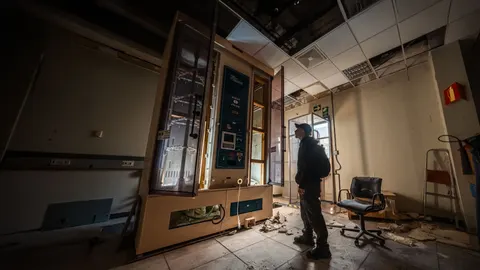 Server Room 4K Wallpaper · technology · 3840×2160