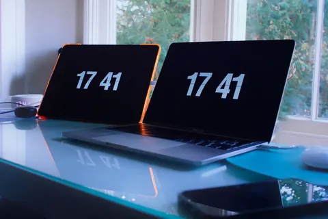 Code Screen 4K Wallpaper · technology · 3840×2560