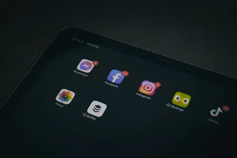 Code Screen 4K Wallpaper · technology · 3840×2560