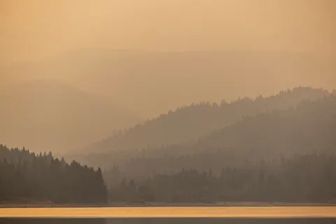 Misty Mountain Lake 4K Wallpaper · nature · 3840×2561