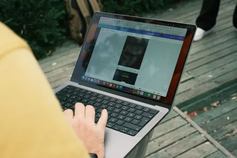 والپیپر صفحه کد با کیفیت 4K · technology · 3840×2560
