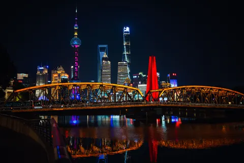 상하이의 밤 4K 배경화면 · city · 3840×2560