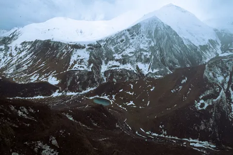 Snowy Mountain Peak 4K Wallpaper · mountains · 3840×2560