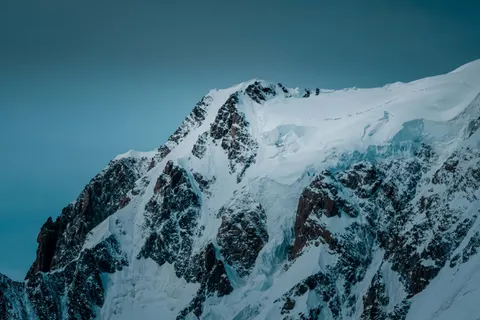Snowy Mountain Peak 4K Wallpaper · mountains · 3840×2560