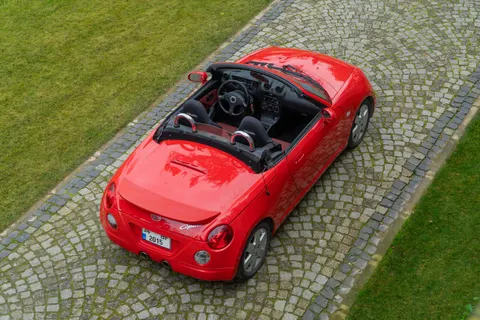 والپیپر خودرو اسپرت با کیفیت 4K · cars · 3840×2560