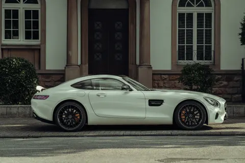 Sportwagen 4K Hintergrundbild · cars · 3840×2560