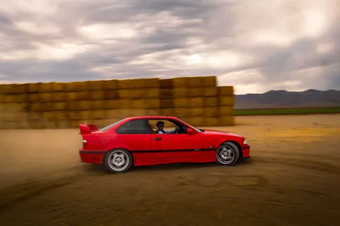 Papel de parede Carro esportivo 4K · cars · 3840×2560