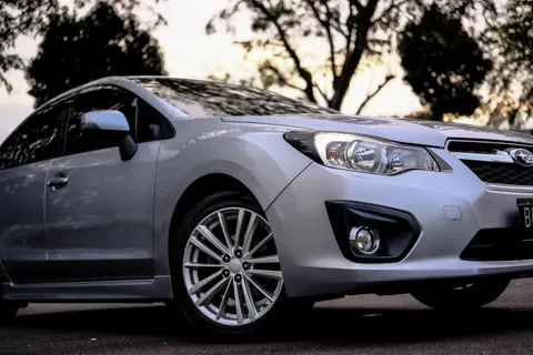 Sportwagen 4K-achtergrond · cars · 3840×2560
