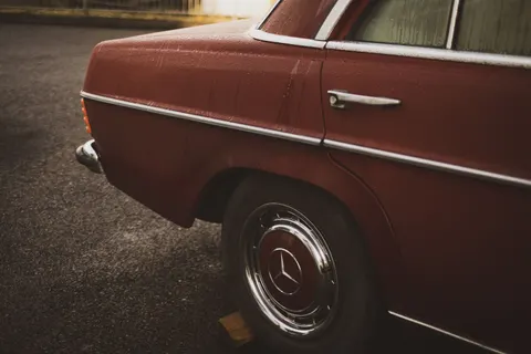 Classic Car 4K Wallpaper · cars · 3840×2560