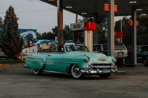 Classic Car 4K Wallpaper · cars · 3840×2560