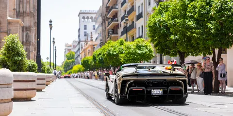 Tapeta Supersamochód 4K · cars · 3840×1920