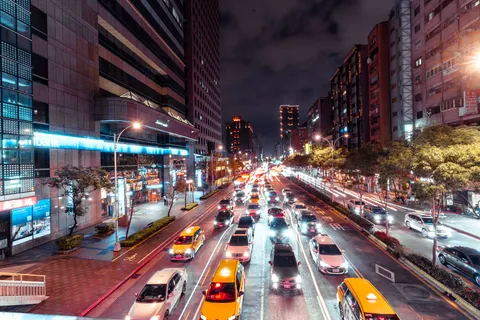 Car at Night 4K Wallpaper · cars · 3840×2561