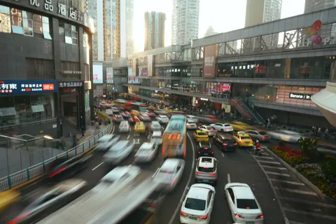 Fond d'écran Voiture la nuit 4K · cars · 3840×2560