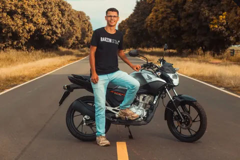 Fondo de pantalla Motocicleta 4K · cars · 3840×2560