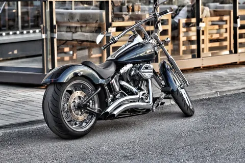 Motorcycle 4K Wallpaper · cars · 3840×2560